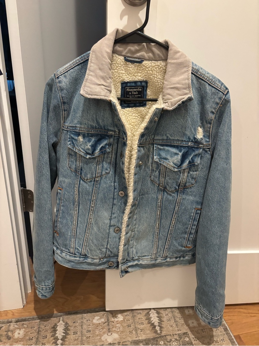 Abercrombie & Fitch Light Blue Sherpa-Lined Denim Jacket with Cream Collar